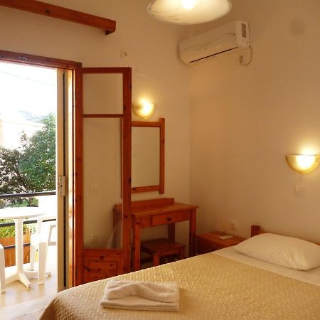 Giannis Apartment Agios Georgios Pagon Bagian luar foto