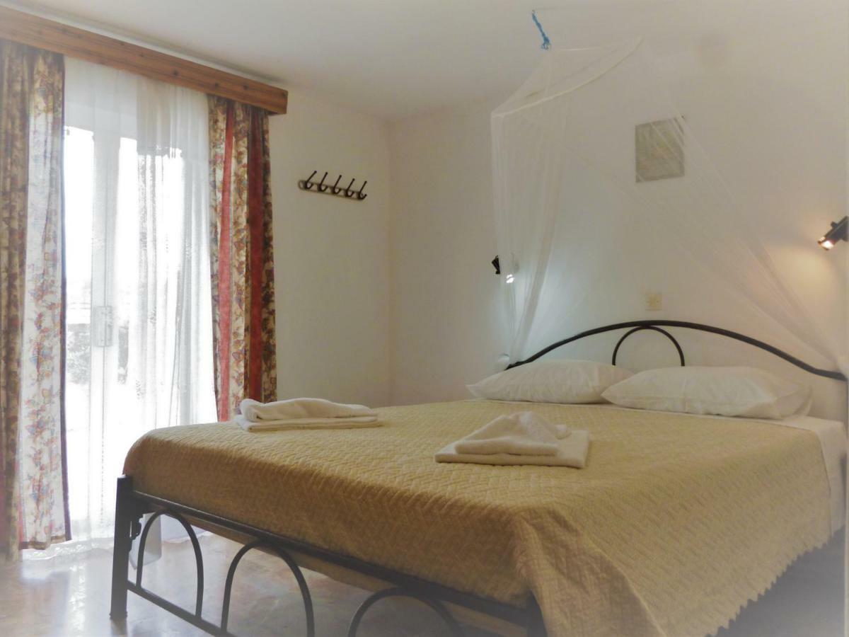 Giannis Apartment Agios Georgios Pagon Bagian luar foto