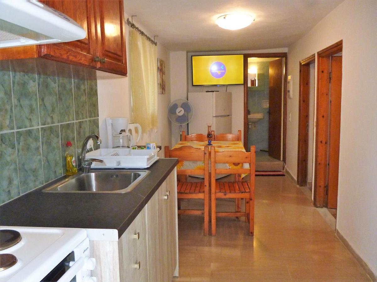 Giannis Apartment Agios Georgios Pagon Bagian luar foto