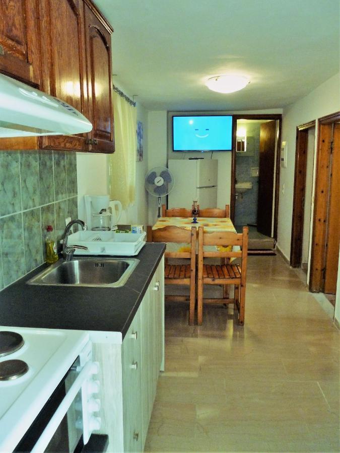 Giannis Apartment Agios Georgios Pagon Bagian luar foto